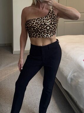Leopard Print One-Shoulder Crop Top - Brown & Black Size Medium